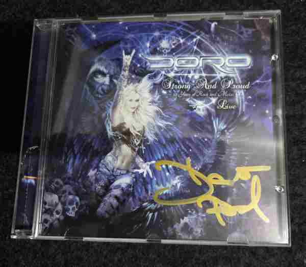 STRONG AND PROUD 30 YEARS OF ROCK AND METAL LIVE