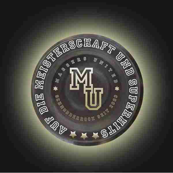 AUF DIE MEISTERSCHAFT UND SUPERHITS